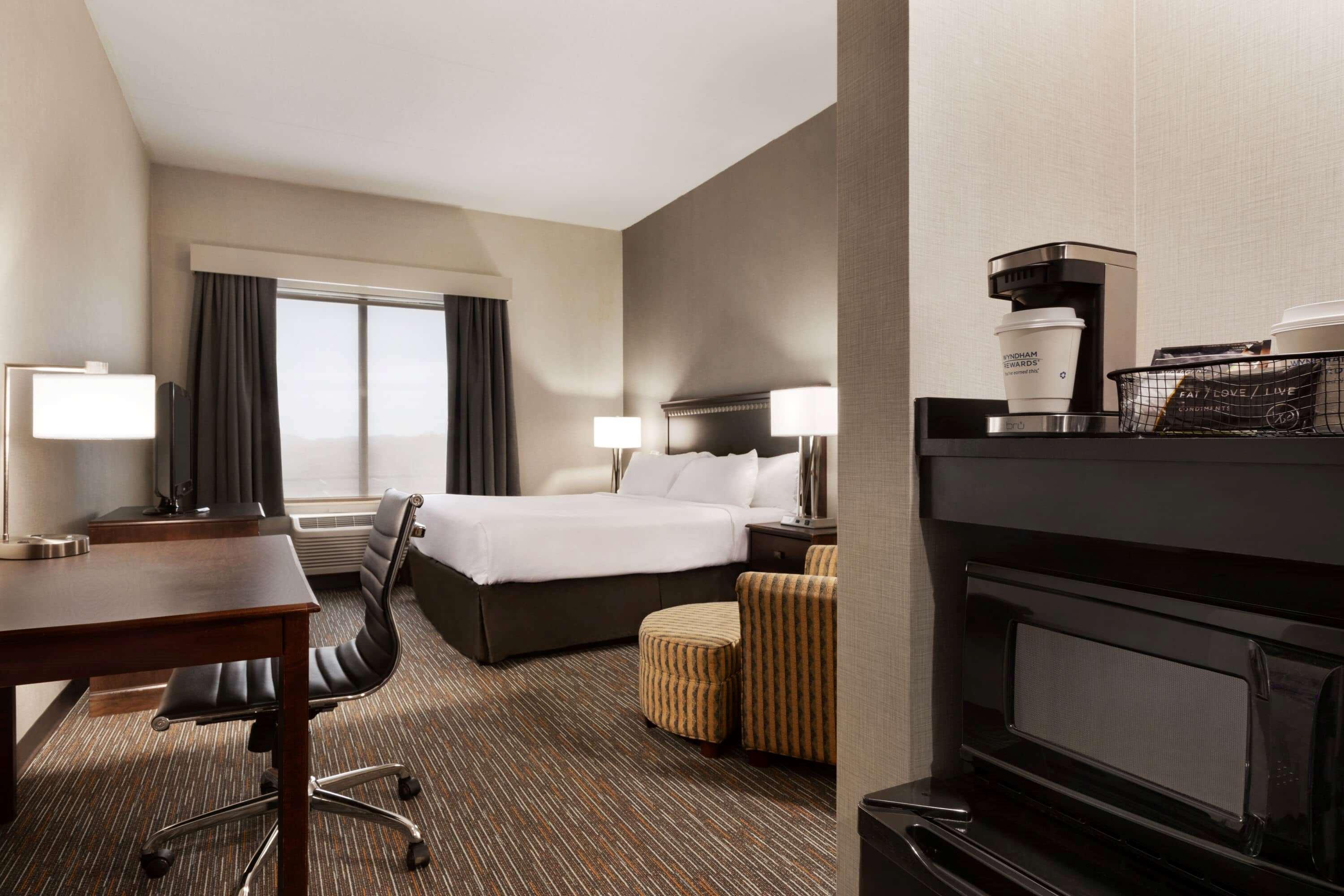 Wingate By Wyndham Bridgeport Clarksburg Hotel Ngoại thất bức ảnh