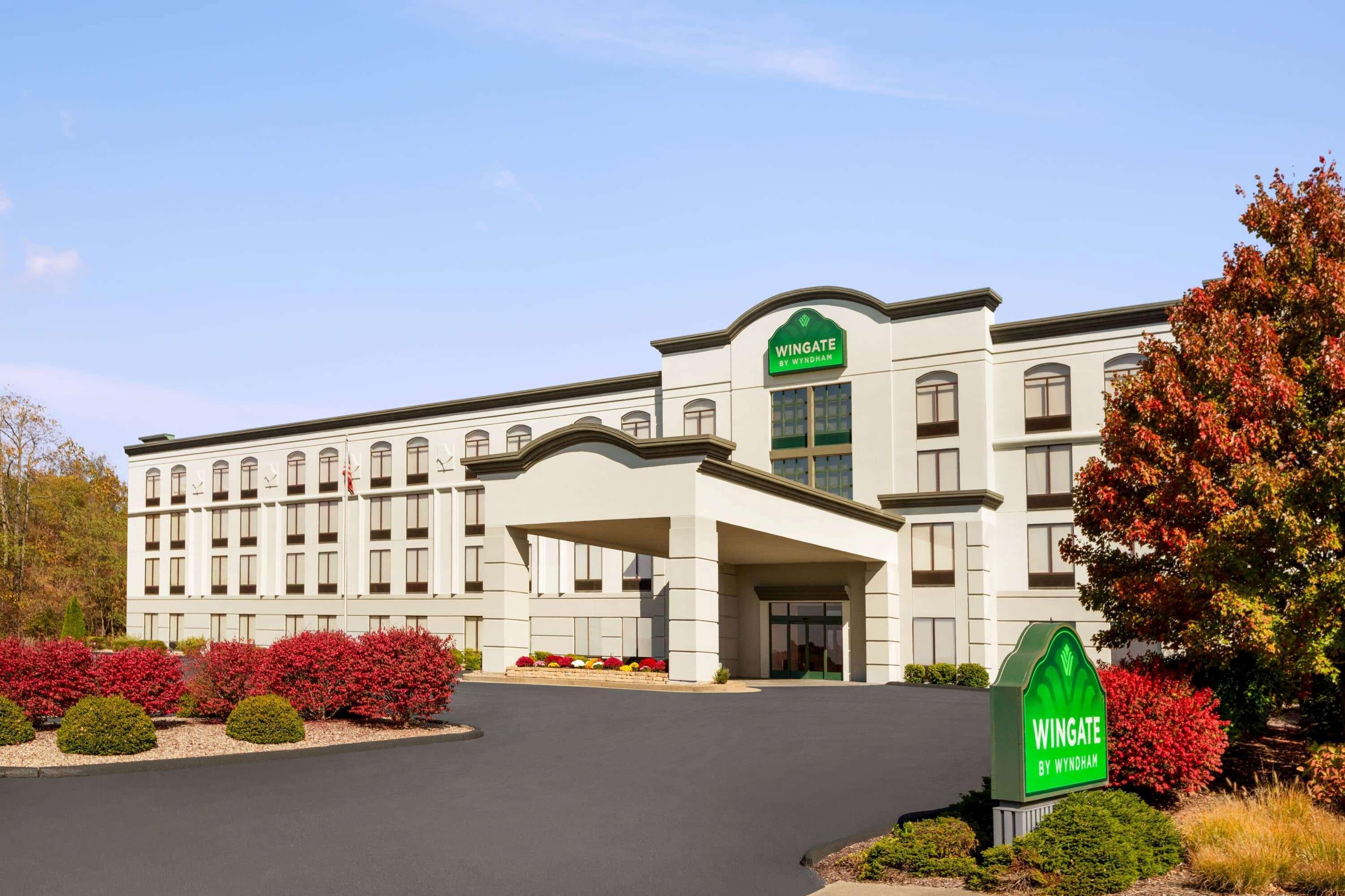 Wingate By Wyndham Bridgeport Clarksburg Hotel Ngoại thất bức ảnh