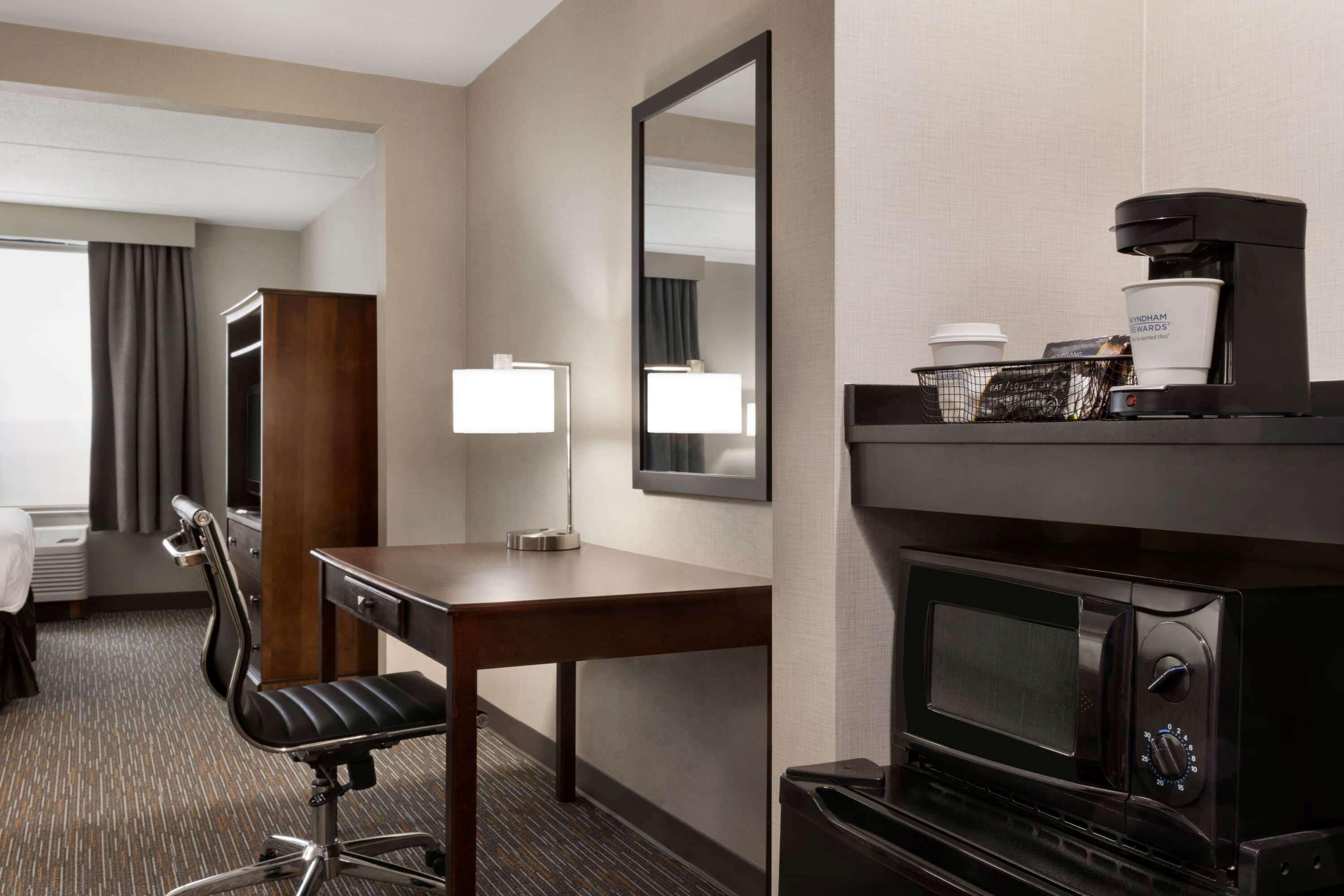 Wingate By Wyndham Bridgeport Clarksburg Hotel Ngoại thất bức ảnh