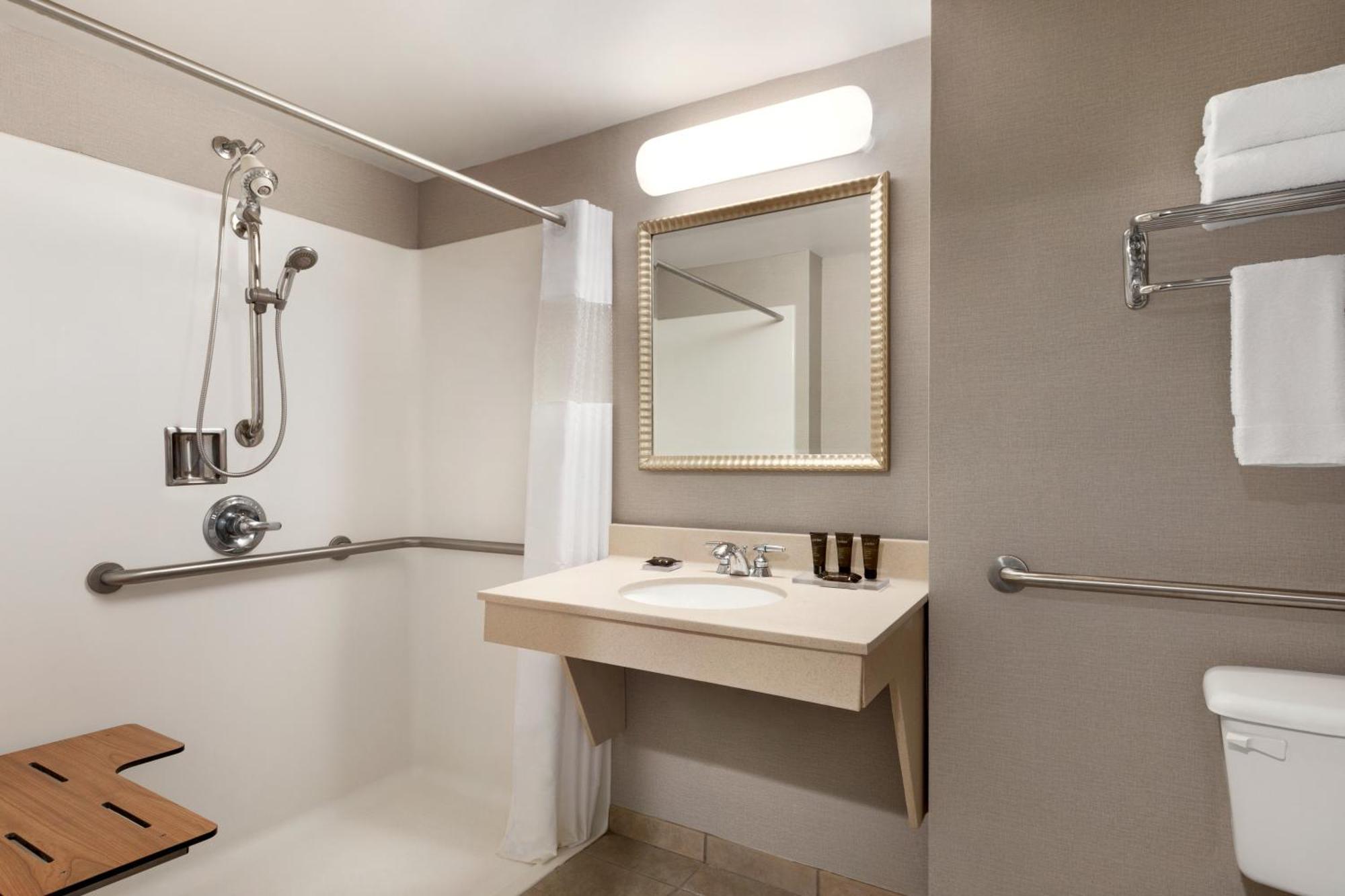 Wingate By Wyndham Bridgeport Clarksburg Hotel Ngoại thất bức ảnh